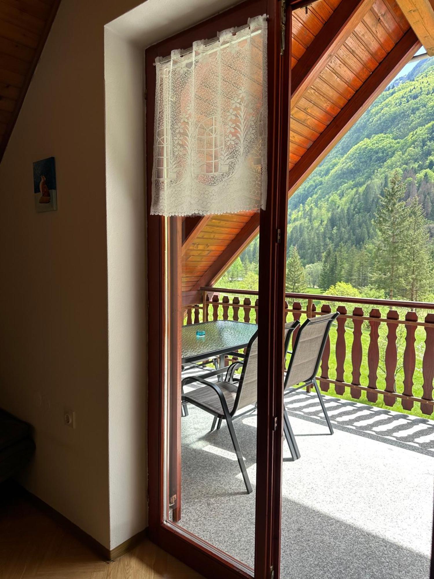 Apartment Jozi Soča Rum bild