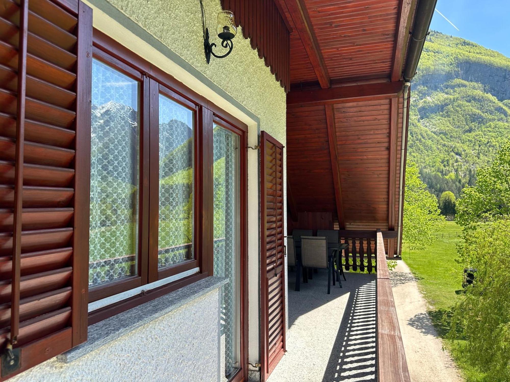 Apartment Jozi Soča Rum bild